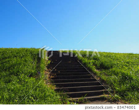 Stairs to the blue sky 83474001