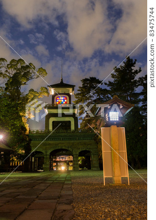 Oyama Shrine Shinmon Night View (Kanazawa City-Ishikawa Prefecture) 83475744
