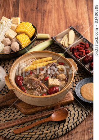Ginger Duck Soup Hot Pot 83480888