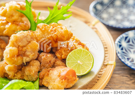 雞母乳喂養 83483607