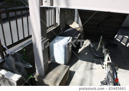 非法傾銷 83485661