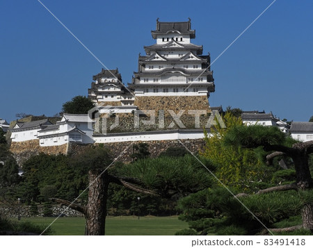 Himeji Castle, a national treasure, Himeji Castle in early autumn 2021 Himeji Castle, a national treasure, Himeji Castle in early autumn 2021 83491418