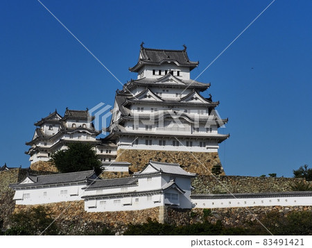 Himeji Castle, a national treasure, Himeji Castle in early autumn 2021 83491421