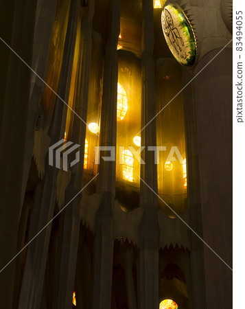 西班牙巴塞羅那聖家族教堂，西班牙聖家族教堂 83494055