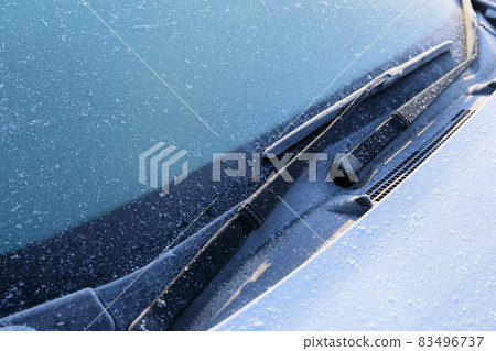 Image of a car frozen in frost Image of a car frozen in frost 83496737