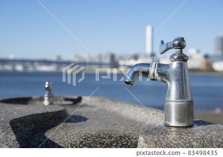 海濱公園飲水機龍頭風景 海濱公園飲水機龍頭風景 83498435