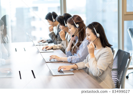 運營商拍攝合作“+SHIFT NO GIZAKA” 83499027