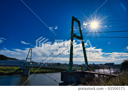 Glistening sun and Shinkawa Ohashi 83500171