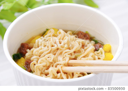 Cup Noodles 83500930