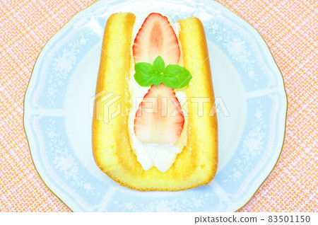 Taiwan Castella Fruit Sandwich Taiwan Castella Fruit Sandwich 83501150