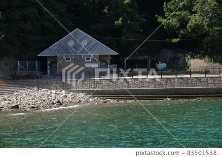 Toilet in Tekura Bay, Shishikui-cho, Kaifu-gun, Tokushima Toilet in Tekura Bay, Shishikui-cho, Kaifu-gun, Tokushima 83501538