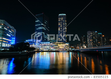 橫濱灣區的夜景 橫濱灣區的夜景 83505115