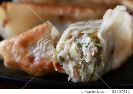 Gyoza  83507412