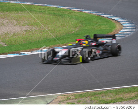 Formula car race 83509209