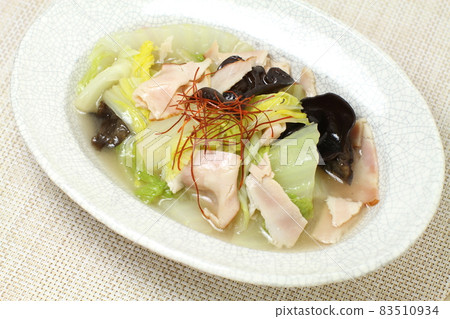 Boiled Chinese cabbage, lightly boiled Chinese cabbage and bacon Boiled Chinese cabbage, lightly boiled Chinese cabbage and bacon 83510934