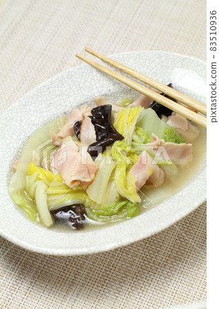 Boiled Chinese cabbage, lightly boiled Chinese cabbage and bacon Boiled Chinese cabbage, lightly boiled Chinese cabbage and bacon 83510936