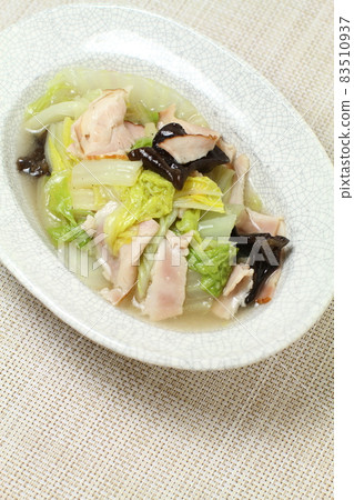 Boiled Chinese cabbage, lightly boiled Chinese cabbage and bacon Boiled Chinese cabbage, lightly boiled Chinese cabbage and bacon 83510937