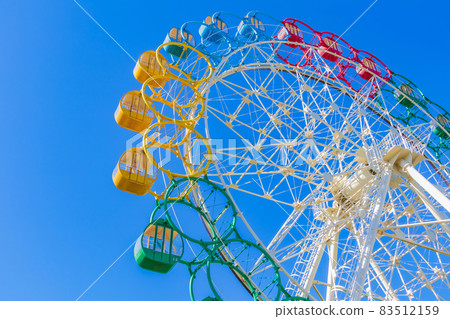 Ferris wheel / amusement park image Ferris wheel / amusement park image 83512159