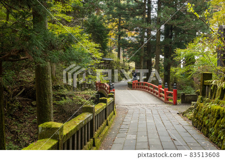 通往榛名神社的鵝卵石 通往榛名神社的鵝卵石 83513608
