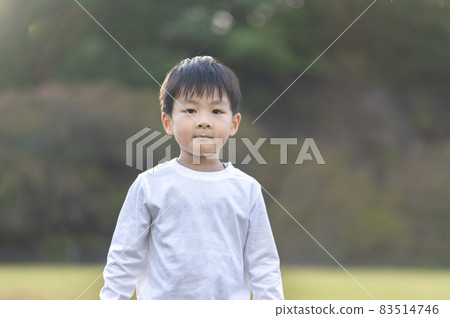 Serious boy Serious boy 83514746