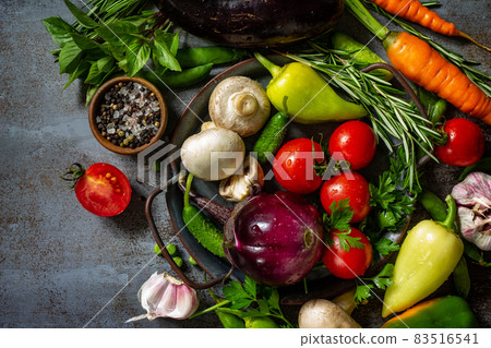 Organic food background. Assorted raw organic vegetables, healthy food. 83516541