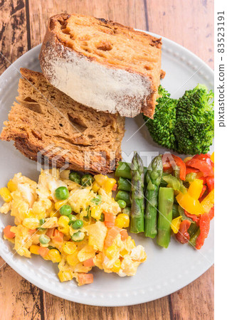Morning lunch Morning lunch 83523191