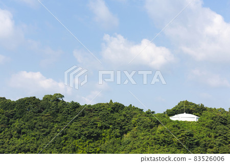 Water storage tank on the hill 83526006