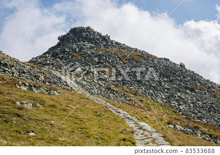 Low Tatras mountain scenery, Slovakia 83533688