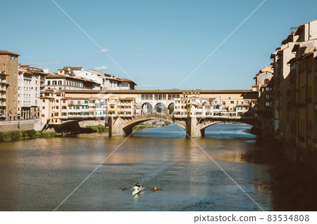 Panoramic view on Ponte Vecchio (Old Bridge) 83534808
