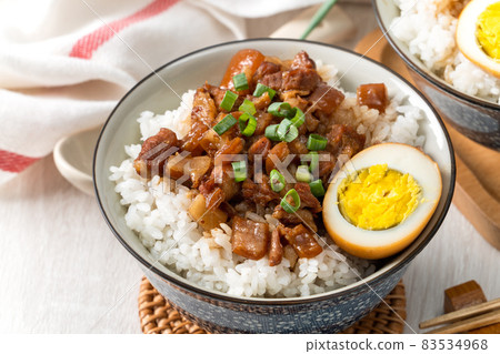 Braised pork rice Taiwanese-style meat soboro bowl roulow fan 83534968