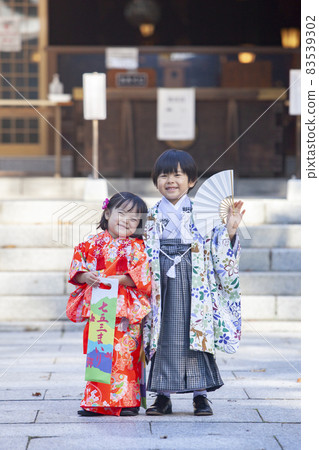 Shichigosan brother and sister Shichigosan brother and sister 83539302