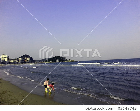 釜山松亭海水浴場的孩子們 釜山松亭海水浴場的孩子們 83545742