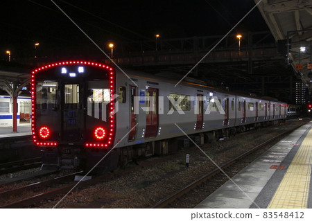 [JB] Kagoshima Main Line 821 Series (Tosu Station) 83548412