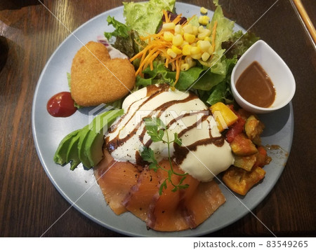 三文魚ahipoki盤 三文魚ahipoki盤 83549265