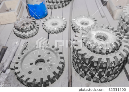 Disc cutters for metal processing, iron equipment for rough milling. Metalworking Disc cutters for metal processing, iron equipment for rough milling. Metalworking 83551300