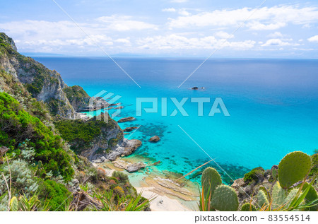 Cape Capo Vaticano aerial panoramic view, Calabria, Southern Italy Cape Capo Vaticano aerial panoramic view, Calabria, Southern Italy 83554514