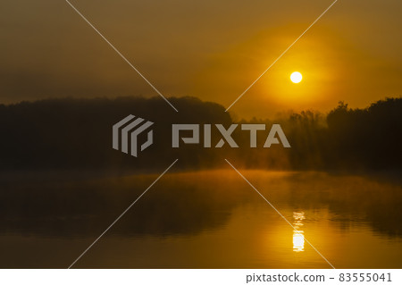 Sunrise on Jenoi pond near Diosjeno, Northern Hungary Sunrise on Jenoi pond near Diosjeno, Northern Hungary 83555041