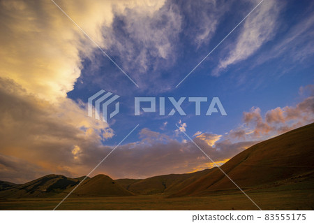 landscape near Castelluccio village in National Park Monte Sibillini, Umbria region, Italy 83555175