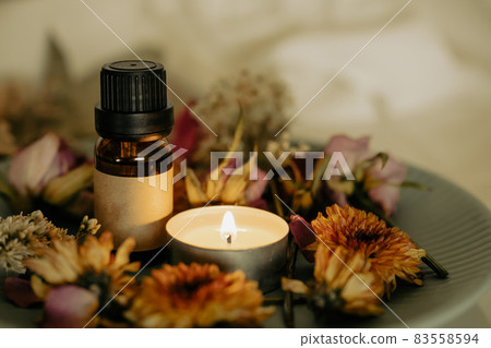 Aroma oil and candles Aromatherapy image material 83558594