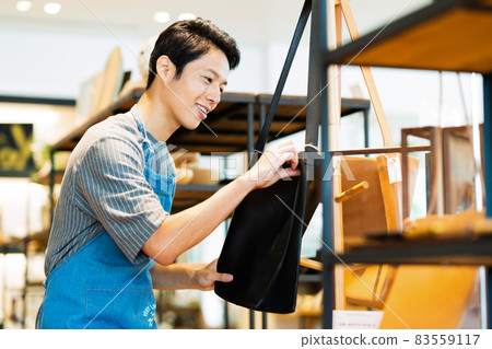 Clerk, part-time job, customer service, apparel, casual Clerk, part-time job, customer service, apparel, casual 83559117