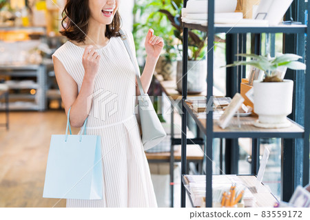 女性購物，購物，生活方式，休閒 83559172