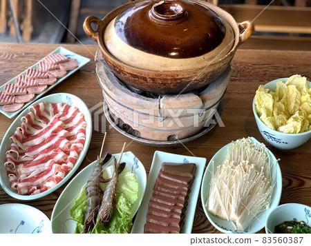 粵式火鍋（大邊爐） 83560387