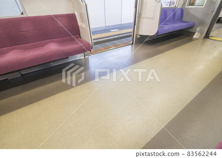 京王線優先座椅藍色車內座椅門車內 京王線優先座椅藍色車內座椅門車內 83562244
