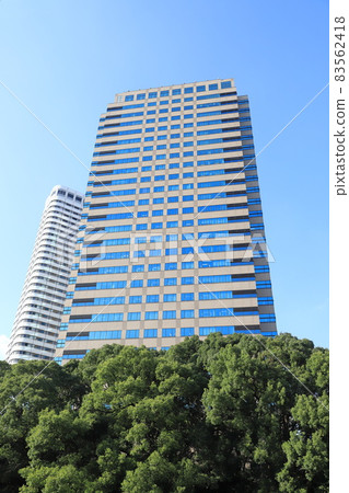 New Otani Garden Court (front) and Horrell New Otani (back) 83562418