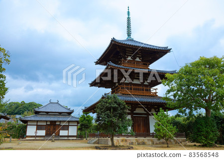 法吉寺三重塔和禮堂 法吉寺三重塔和禮堂 83568548