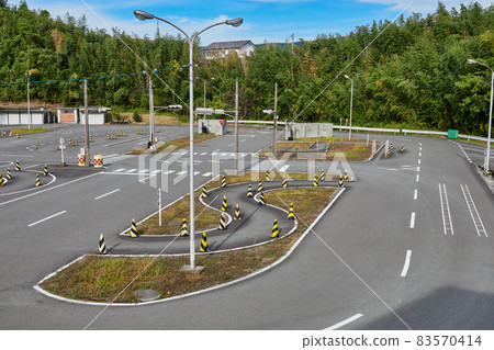 S-shaped curve driving school image training school image S-shaped curve driving school image training school image 83570414