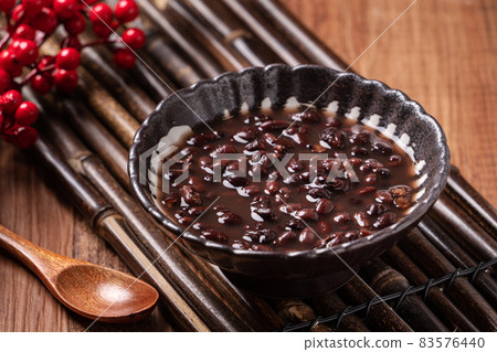 Adzuki bean red soup adzuki bean red soup あずき 小豆 アズキ 83576440