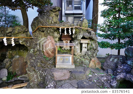 Itsukushima Shrine (Hagoromocho) Former: Yokohama Village General Guardian Zeniarai Bentensha 83576541