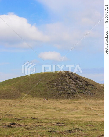 Spring Komatateyama (Mt. Aso, Kusachirigahama) 83576711