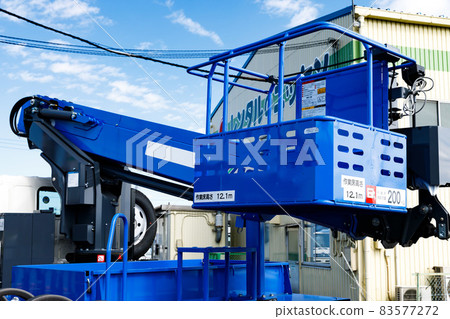 Self-propelled aerial work platform, aerial work platform, lifter 83577272